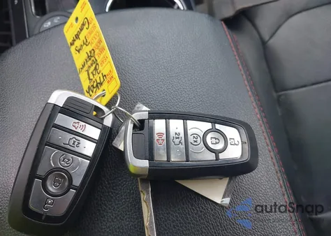 2018 Ford Explorer Sport z USA, uszkodzony, nr VIN 1FM5K8GTXJGA51668